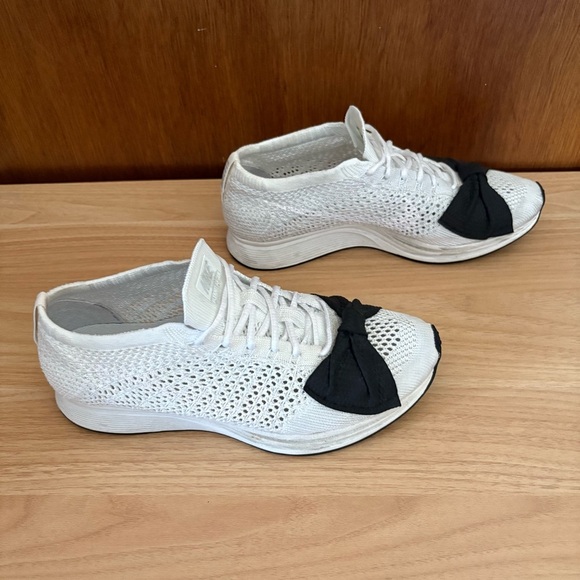 NIKE x COMME DES GARCONS sz 7 Flyknit White Racer 2017 Black Bow 526628 - Picture 9 of 14